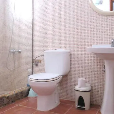 Charming House In Triquivijate With Garden *