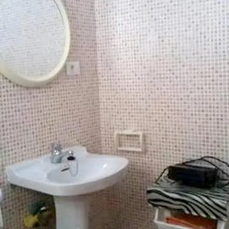 Charming House In Triquivijate With Garden Дом отдыха Антигуа
