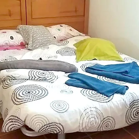 Charming House In Triquivijate With Garden Дом отдыха Антигуа