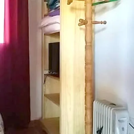 Charming House In Triquivijate With Garden Дом отдыха *